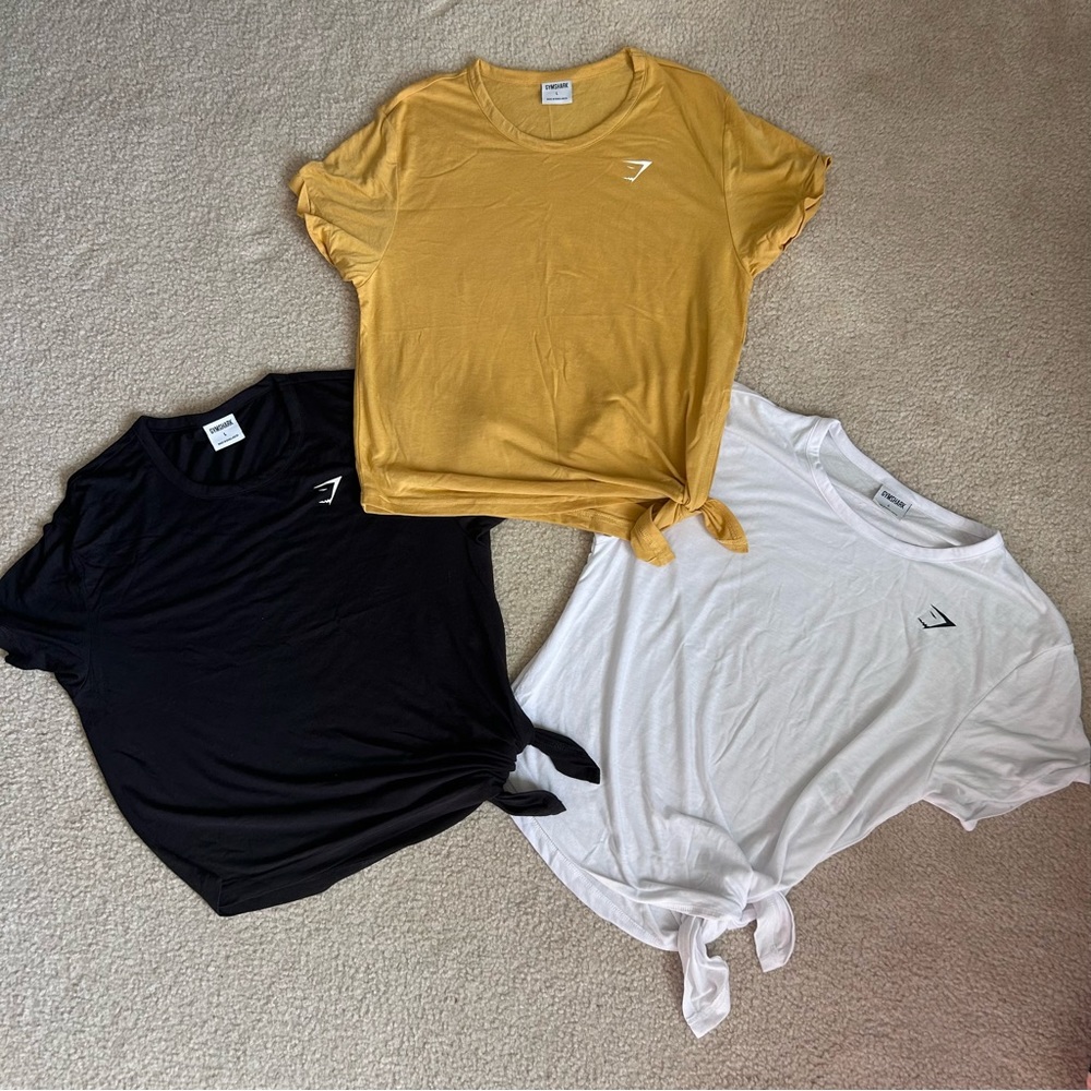 NEW 3 Pack!! Gymshark Essential T-Shirt - Size large!